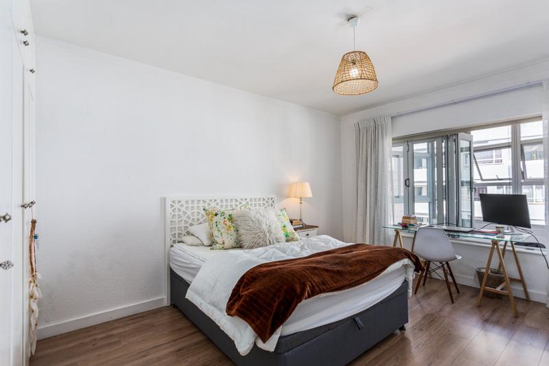 2 Bedroom Property for Sale in Gardens Western Cape